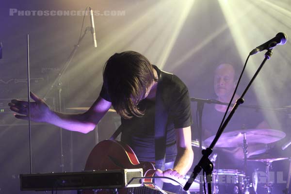 DOMINIC SONIC - 2007-09-27 - PARIS - La Boule Noire - 